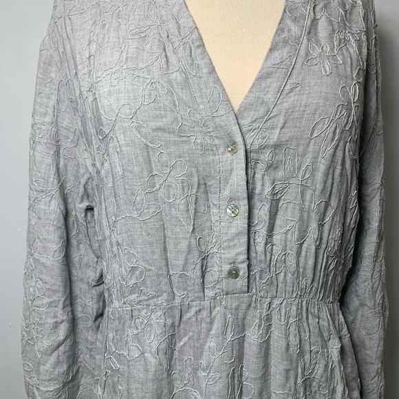 Zara Long Sleeve Dress in Light Gray - Picture 9 of 16